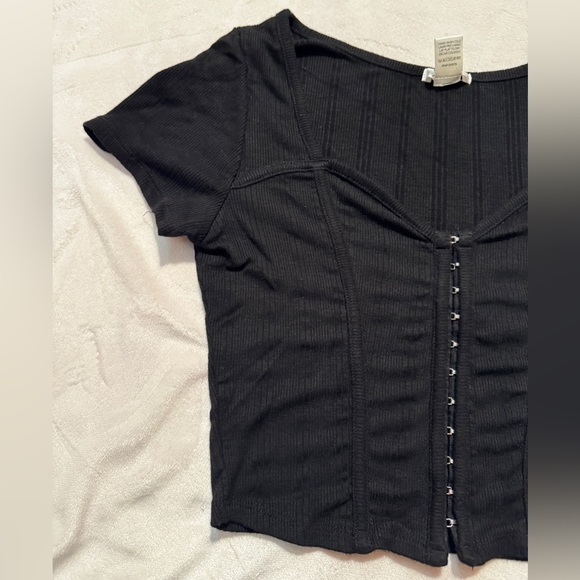 Bozzolo Black Button-Down Crop Top NWOT - Picture 2 of 10